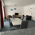 Kristall Hotel 3*