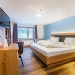 Hotel Kristall