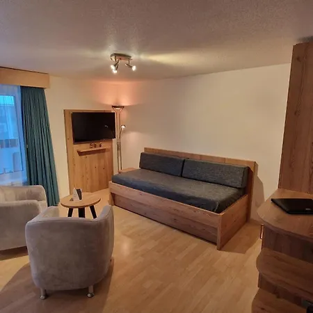 Hotel Kristall 3*