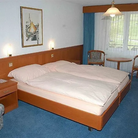 Hotell Kristall 3*