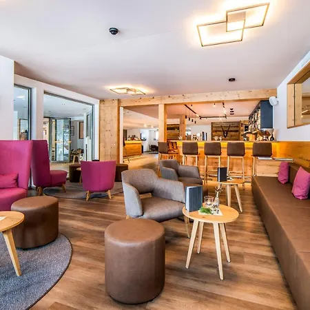 Kristall-saphir Superior Hotel