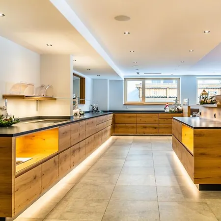 Kristall-saphir Superior Saas-Almagell