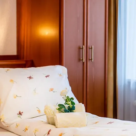 Hotel Kristall 3*