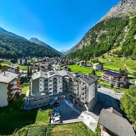 Hotel Kristall-saphir Superior 3*