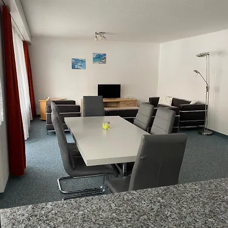 Kristall Hotel 3*